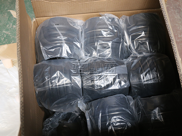 上海駱盈為南通久益商務酒店提供橡膠接頭