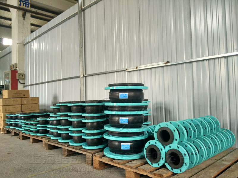 怎么避免橡膠接頭出現裂縫的情況